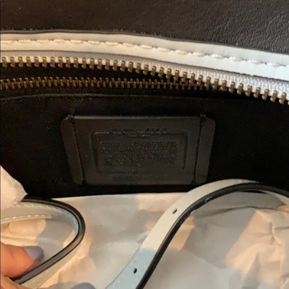 Coach purse - Picture 2 of 5